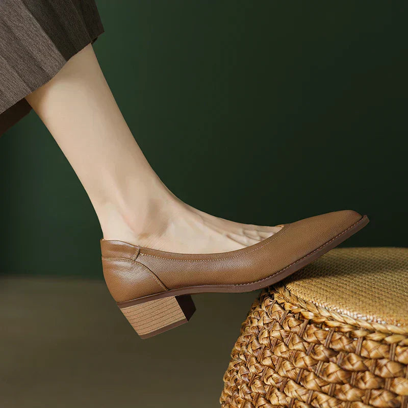 Aurelia™ | Mid Heel Everyday Pumps