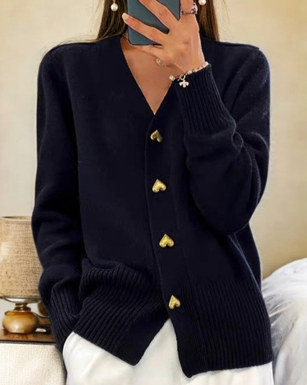 Donna | Elegant Heart Button Cardigan